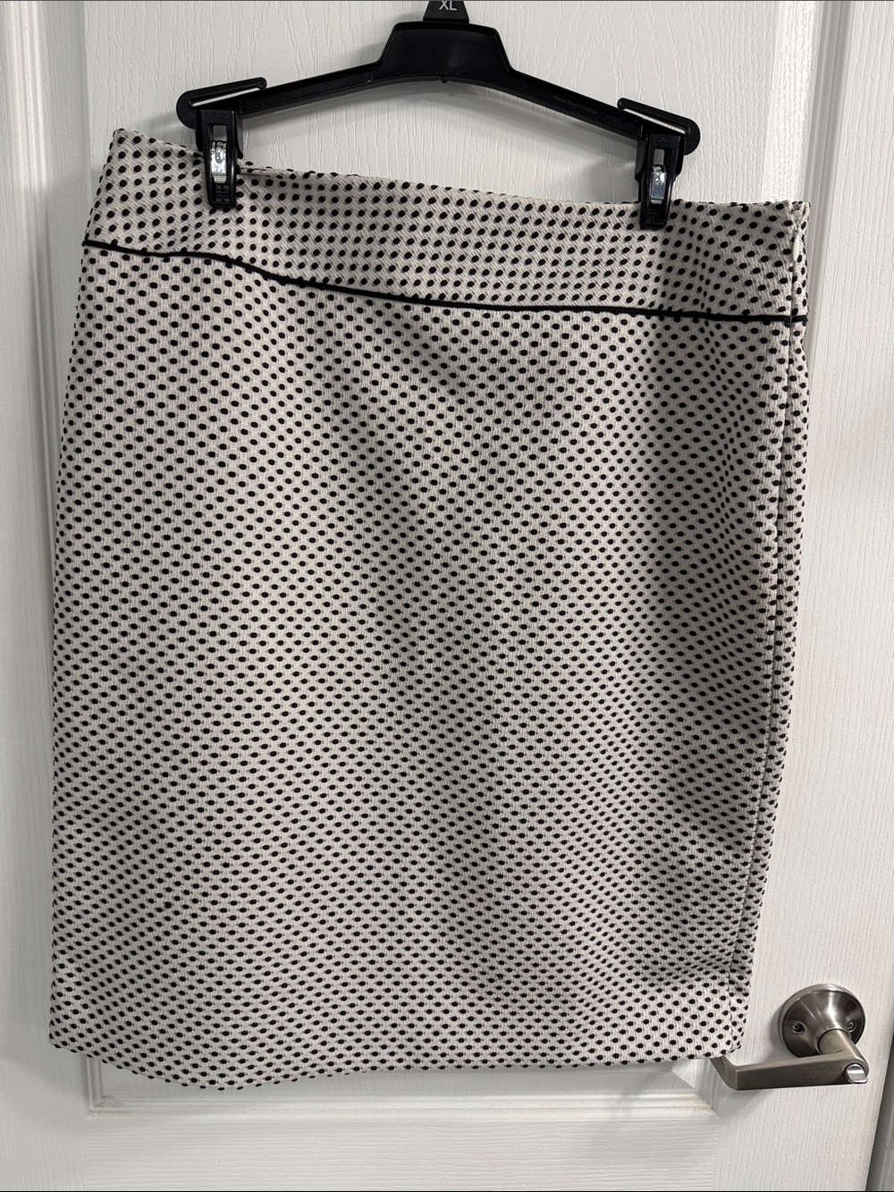 Isabella Demarco Tahari Levine Cream Pencil Skirt with Black Dot Texture